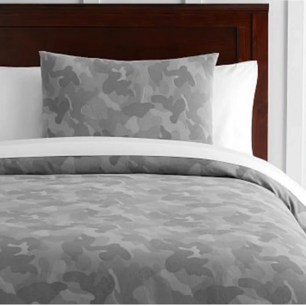 NIP Pottery Barn Teen Camo Organic Shams (2) Std Grey Standard 26x20